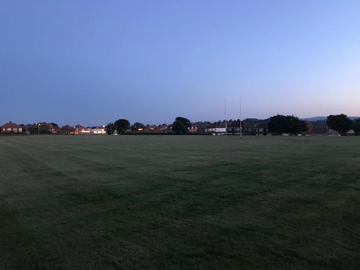 Whitby Spacious Rugby Field Cottage With Off-Street Parking And Ev Fast Point For Electric Cars Exterior photo